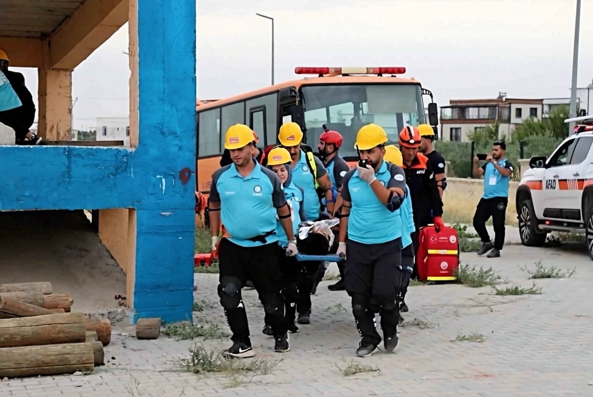 Adıyaman'da UMKE ve AFAD iş birliğiyle deprem tatbikatı yapıldı