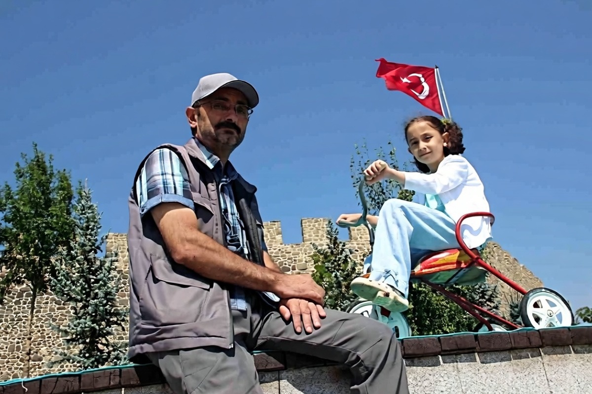 Erzurum'da 70 yıllık üç tekerlekli bisiklet kuşaktan kuşağa aktarılıyor