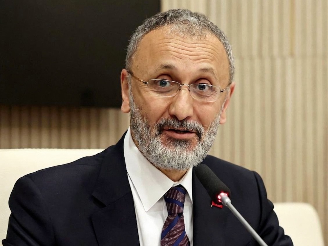 Eyüpsultan Belediyesi'nde yolsuzluk operasyonu: Belediye Başkanı dahil 28 gözaltı