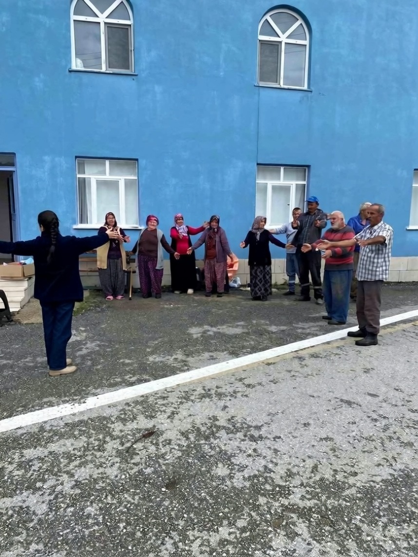 Yığılca'da 60 yaş üstü vatandaşlara yönelik hareket ve kalp sağlığı etkinliği