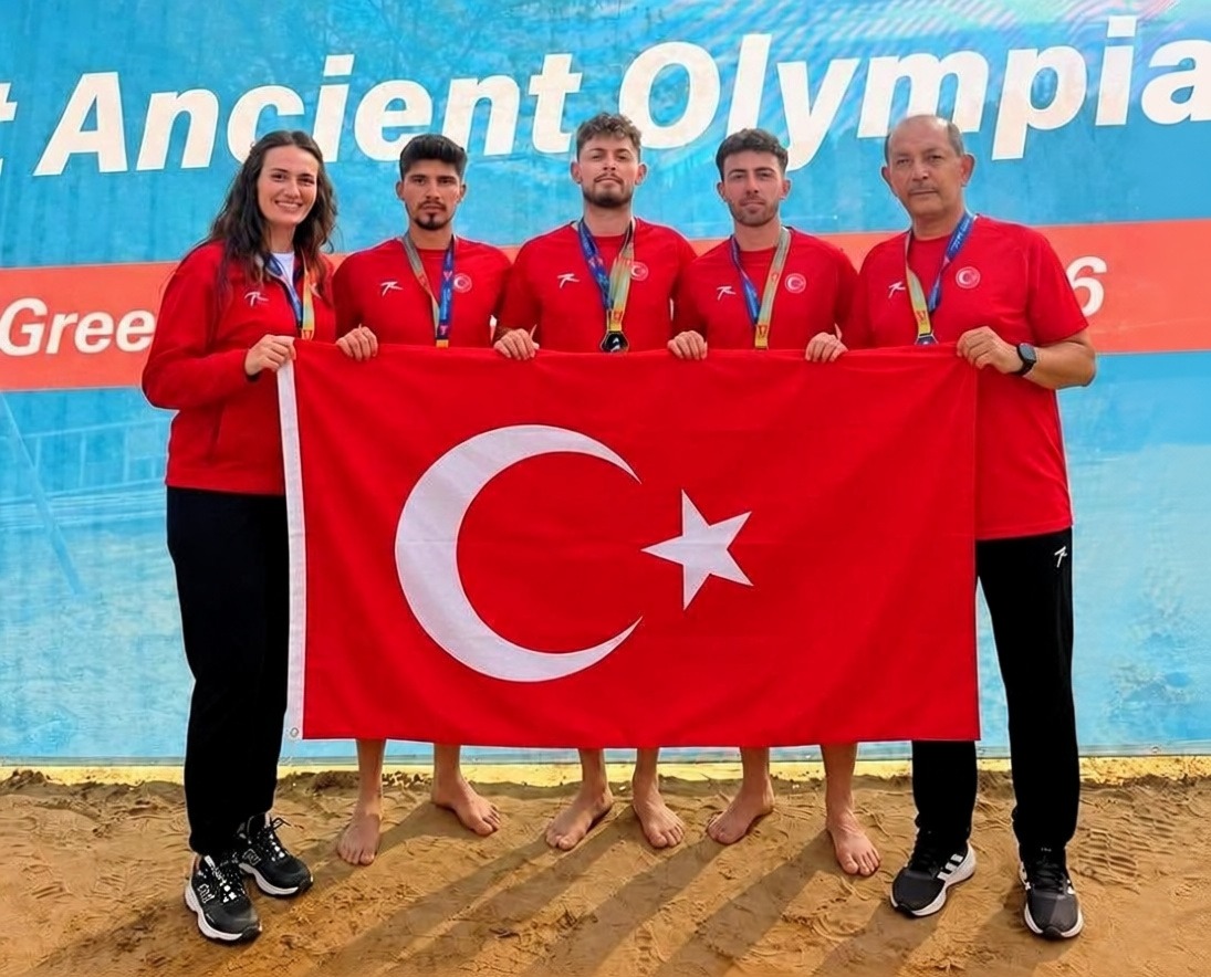 Türkiye Air Badminton'da Avrupa şampiyonasını gümüş madalyayla tamamladı