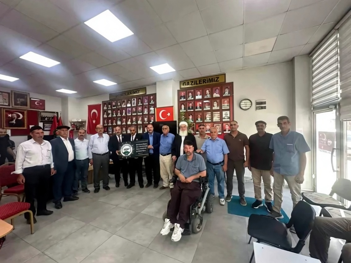 Anadolu Aşiretler Federasyonu Iğdır'da şehit yakınları ve gazileri ziyaret etti
