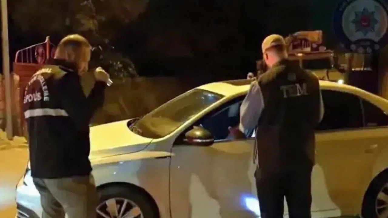 Ağrı'da asayiş ve trafik denetimlerinde 34 kişi gözaltına alındı