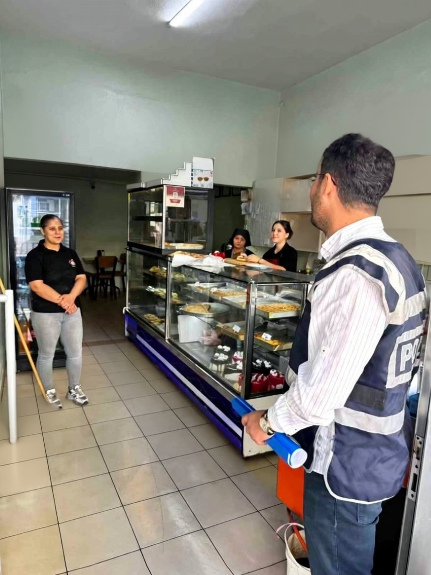 Karpuzlu polisi sahte kamu görevlisi dolandırıcılarına karşı uyardı