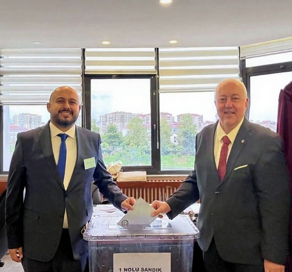 Kazım Yılmaz Çarşamba Ticaret Borsası başkanlığı görevinden ayrıldı