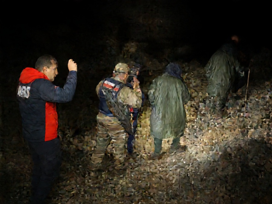 Tunceli'de sis nedeniyle dağda mahsur kalan 2 kişi kurtarıldı