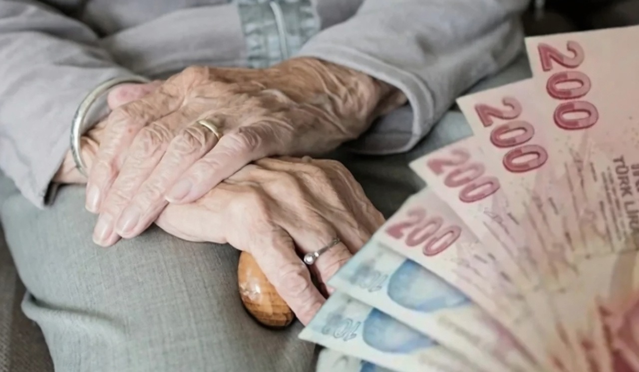 En düşük emekli maaşı için 30 bin TL seviyesi öngörüsü