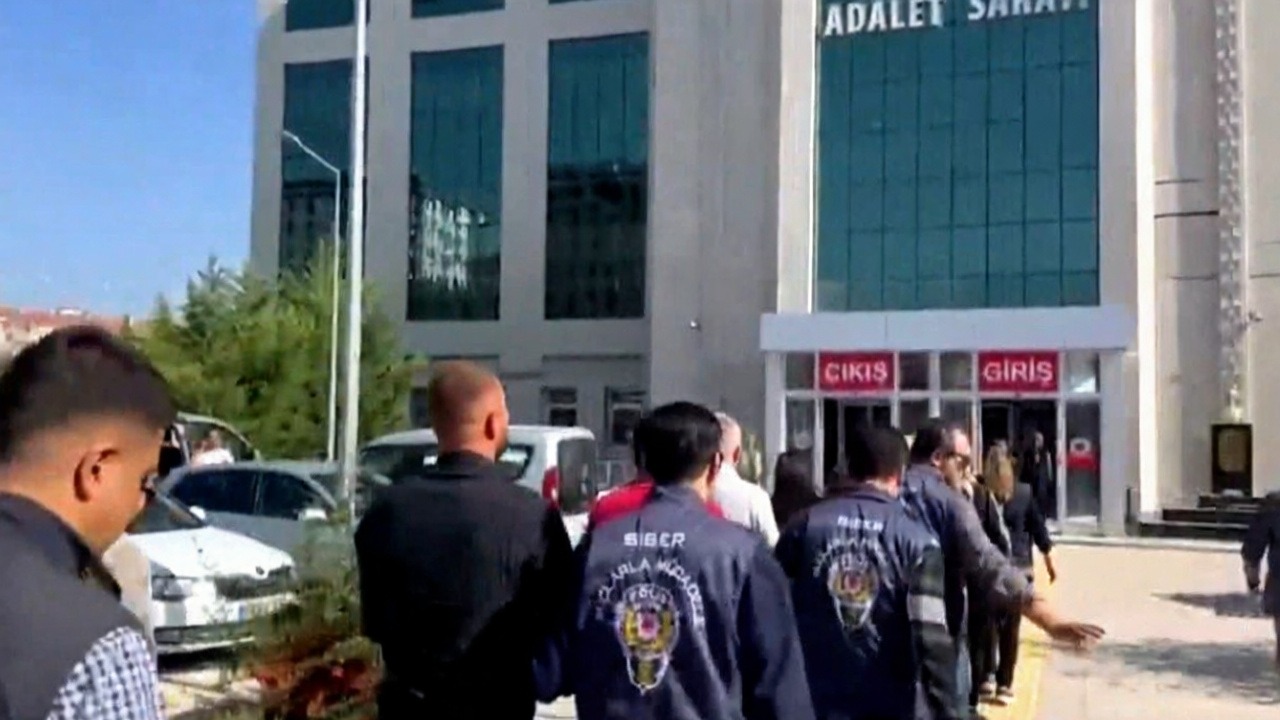 Niğde merkezli operasyonda yasa dışı bahis şüphelilerinden 5'i tutuklandı
