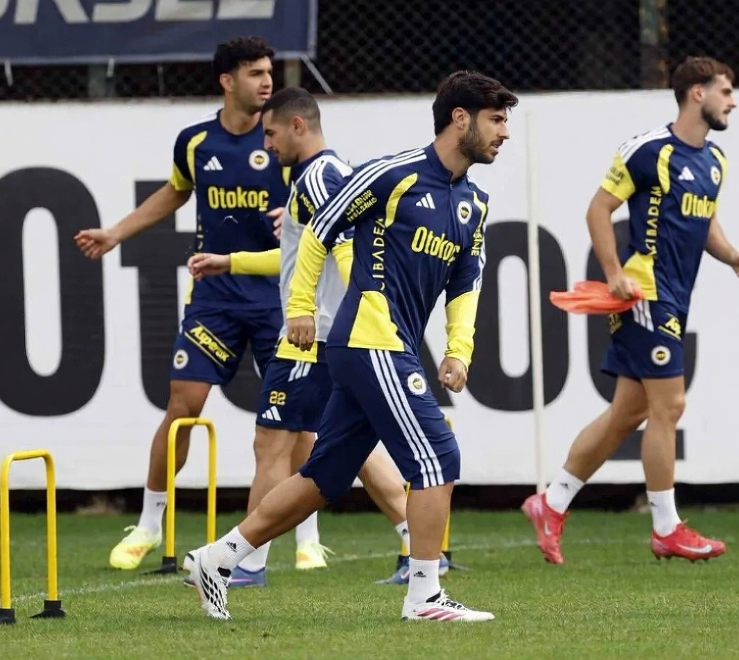 Fenerbahçe, Eyüpspor maçı hazırlıklarını antrenmanla sürdürdü