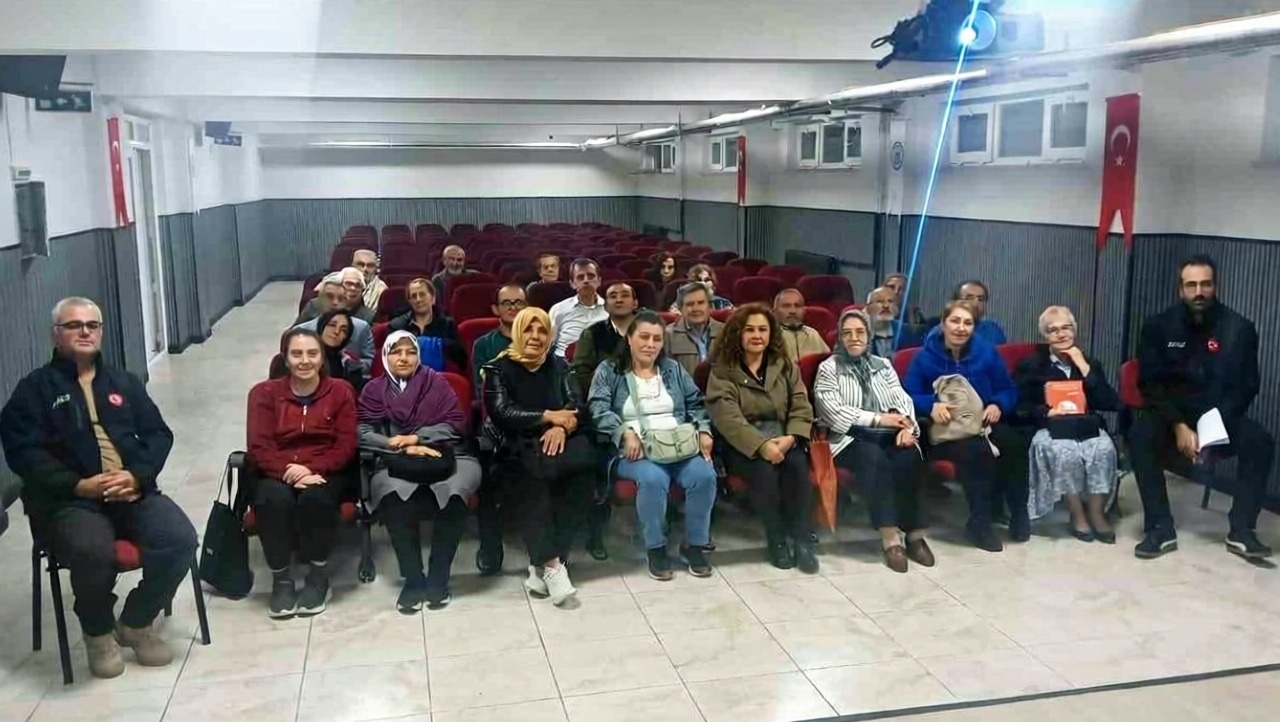 Eskişehir'de mahalle bazlı afet eğitimleri gerçekleştirildi