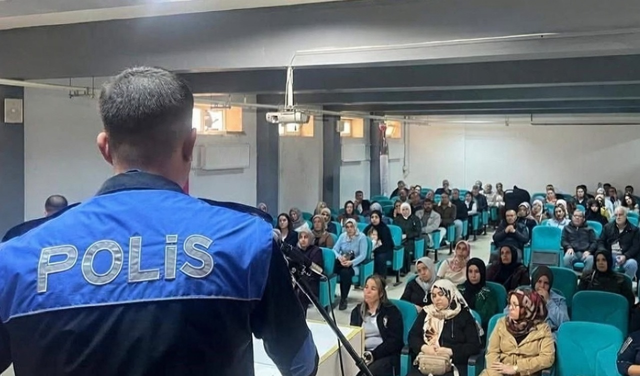 Kilis'te polis ekiplerinden veli ve öğretmenlere güvenlik eğitimi