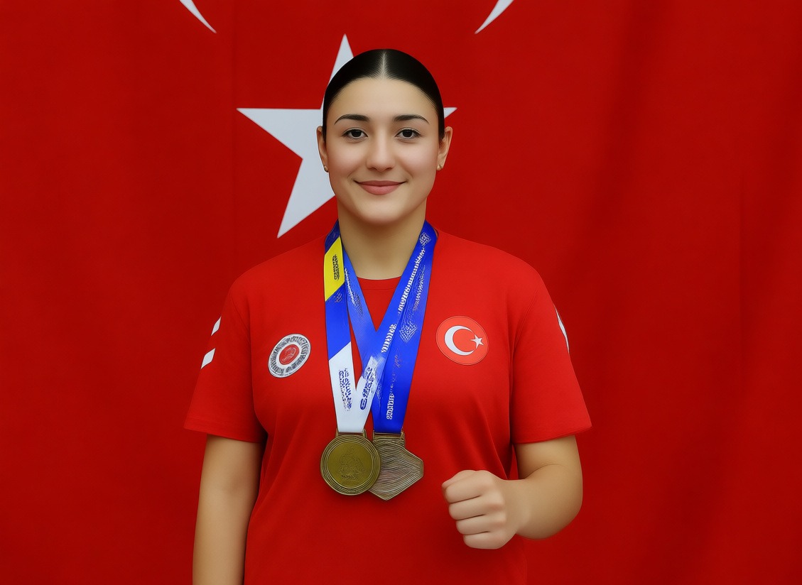 Milli boksör Buse Nur Yazan dünya şampiyonluğu için ringe çıkıyor