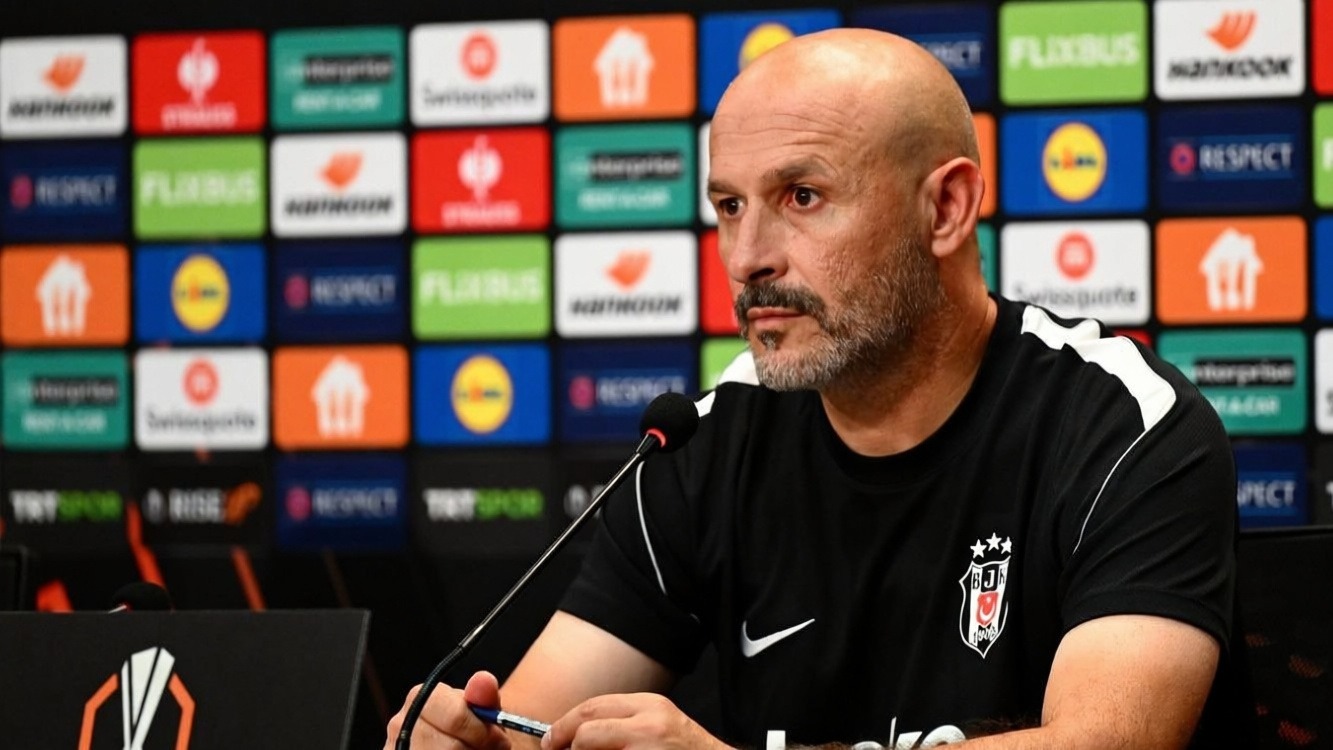 Beşiktaş Teknik Direktörü Italiano galibiyeti taraftara adadı
