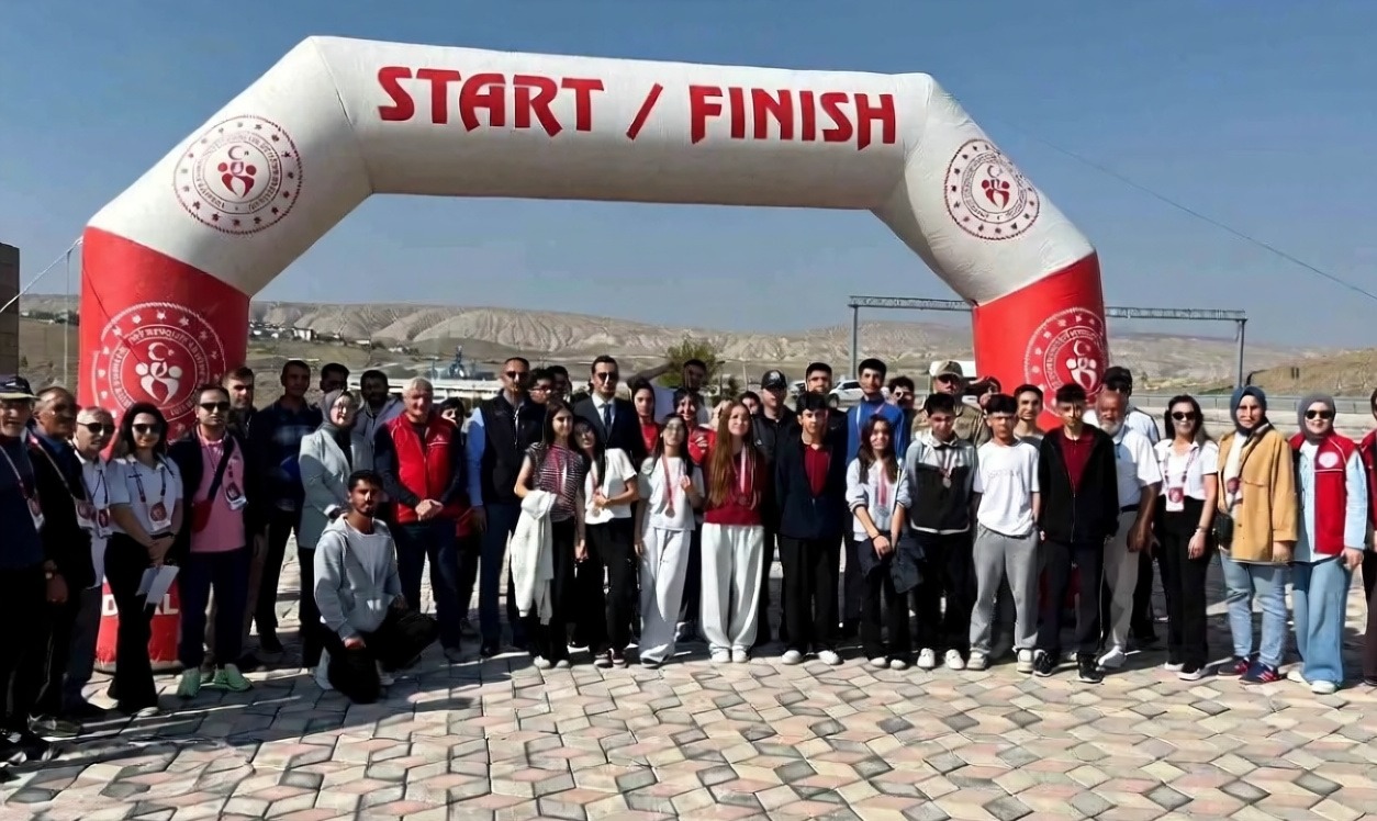 Erzincan İliç'te Cumhuriyet Kupası İl Birinciliği müsabakaları tamamlandı