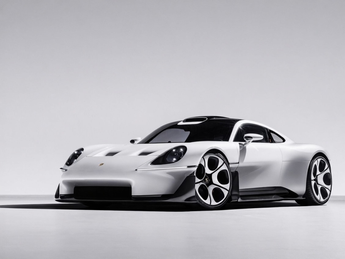 Porsche, yeni süper spor otomobil konsepti Mission S'i tanıttı
