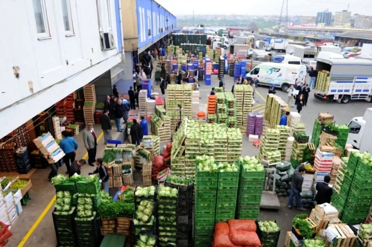Ticaret Bakanlığı sebze ve meyve ticaretinde yeni düzenleme hazırlığında