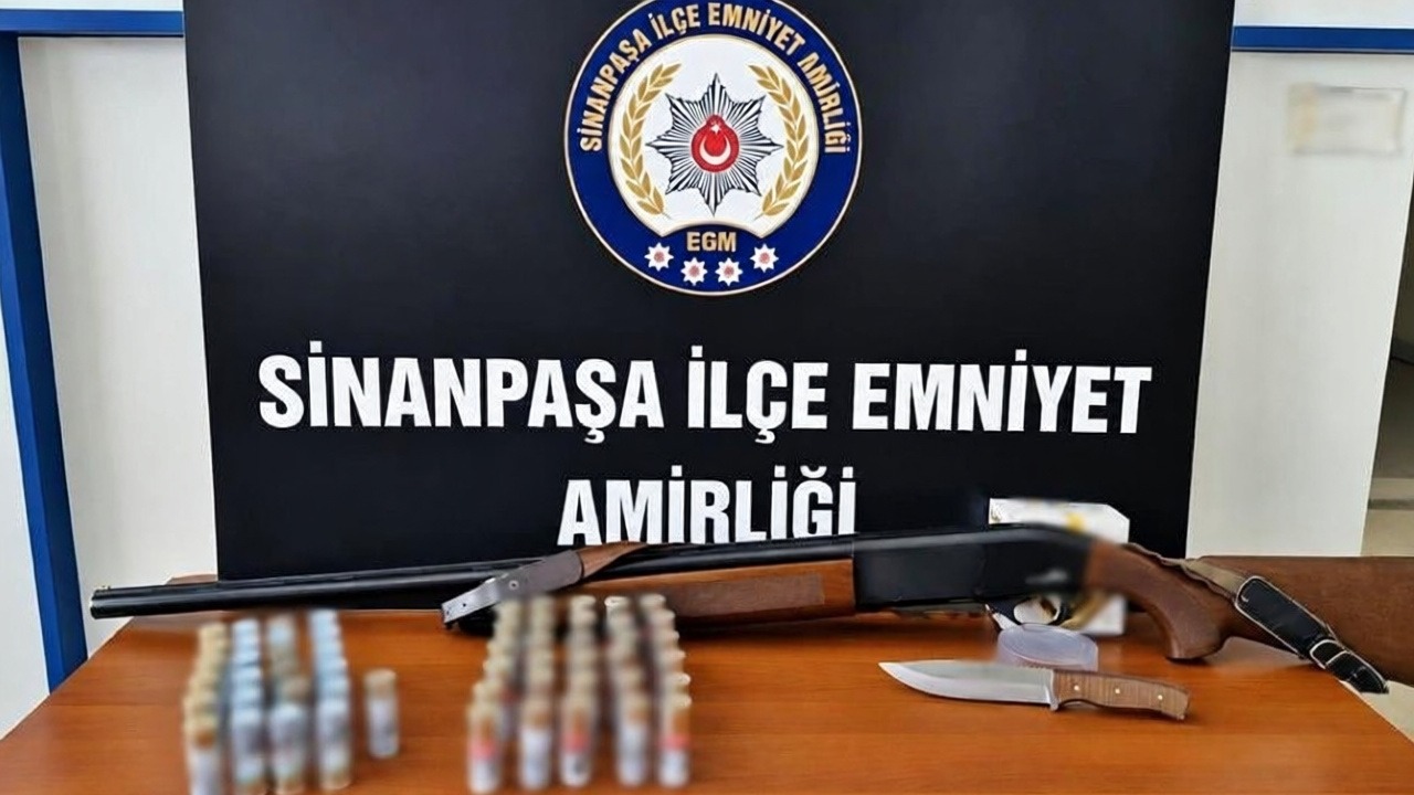 Afyonkarahisar'da sosyal medyadan silah paylaşımı yapan şahıs yakalandı