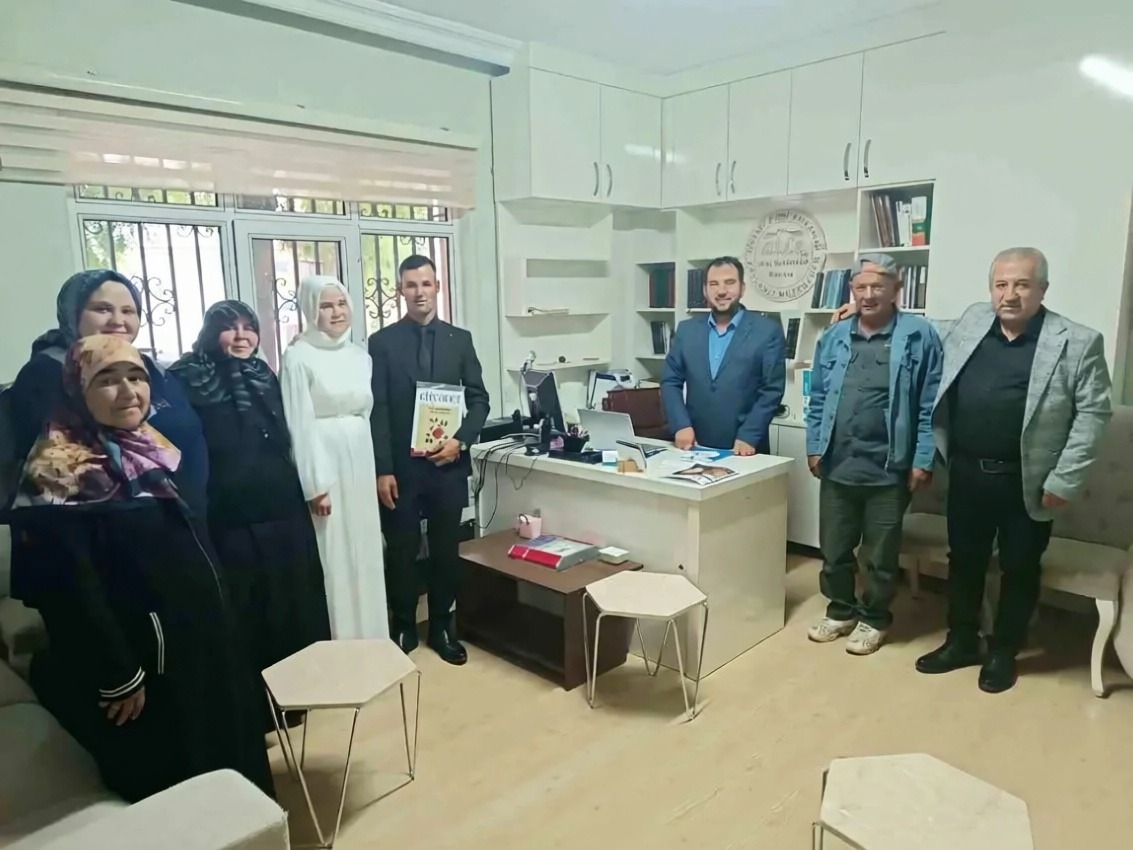 Tavşanlı'da yeni evli çiftlere yönelik aile danışmanlığı yapılıyor
