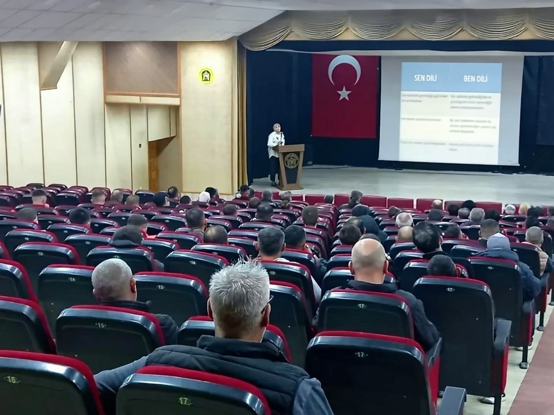 Tavşanlı'da yükümlülere yönelik aile içi iletişim semineri düzenlendi