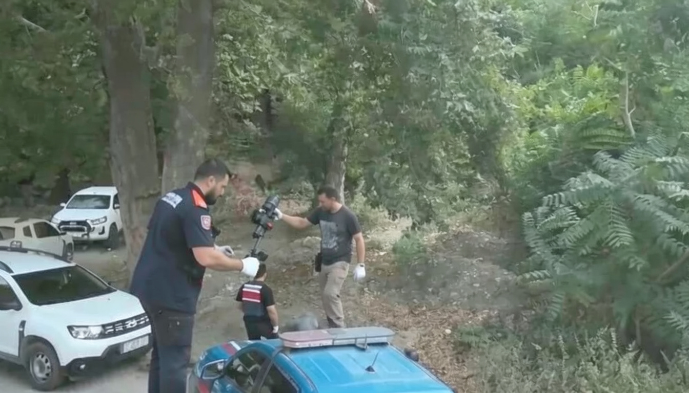 Uyuşturucu ve kenevir operasyonlarında 41 zanlı tutuklandı