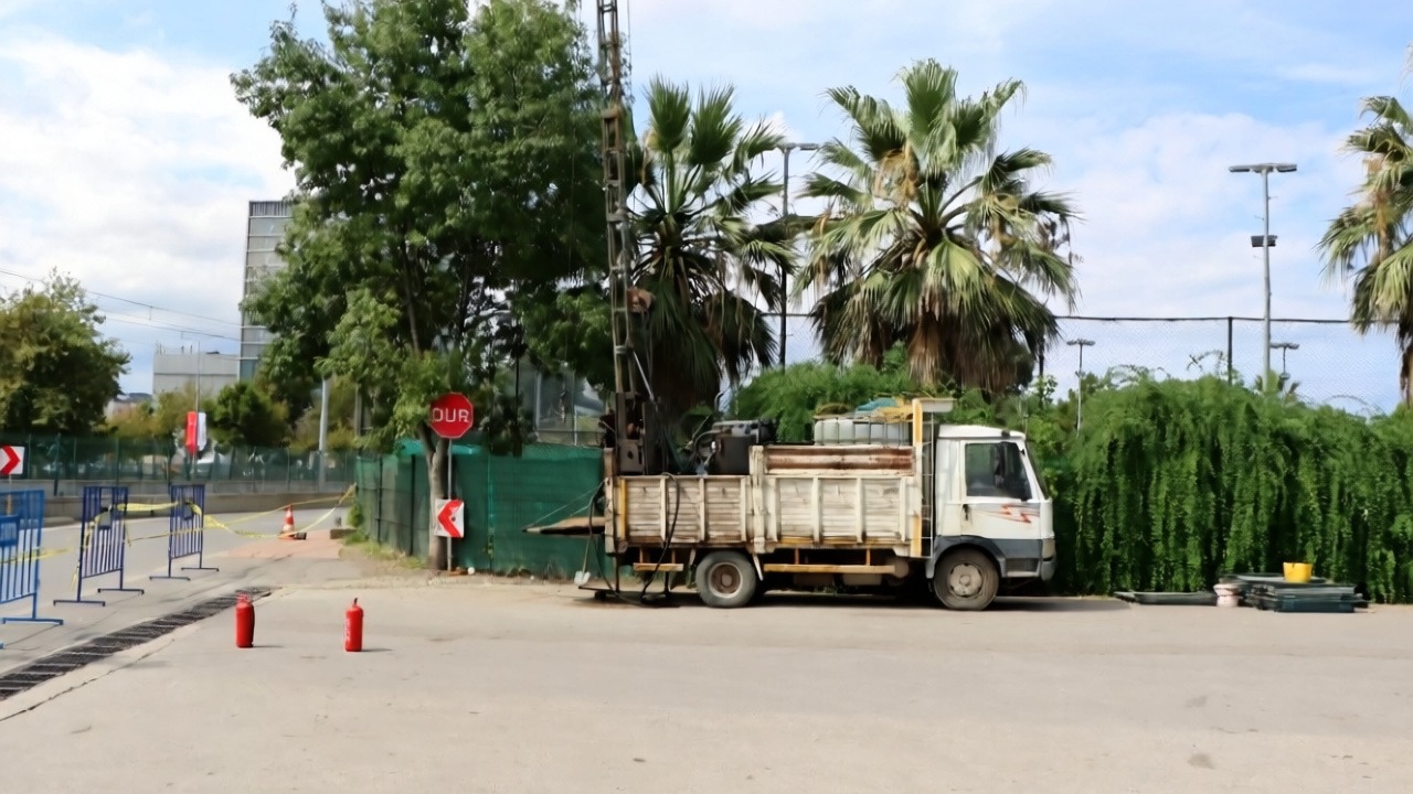 Samsun'da zemin sondajı sırasında 40 metre derinlikten metan gazı çıktı