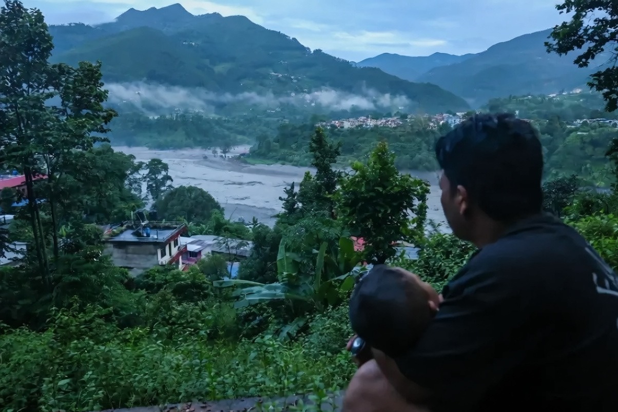 Nepal'de sel ve heyelan felaketi sonrası yeni ani sel uyarısı yapıldı
