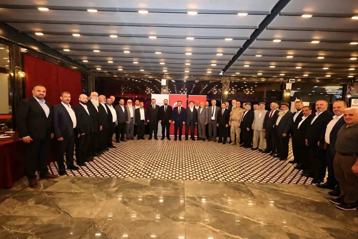 Hatay Valisi Masatlı imar ve yatırım planlarını kanaat önderleriyle görüştü