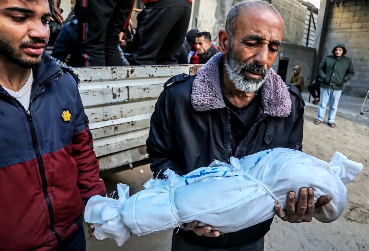 Batı Şeria'daki İsrail baskınlarında 37 Filistinli gözaltına alındı