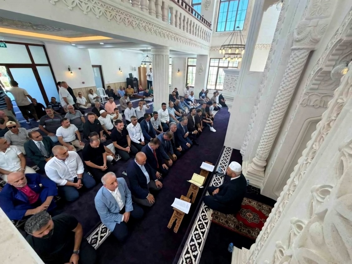 Bodrum Çamlık Mahallesi'nde yeni cami törenle ibadete açıldı