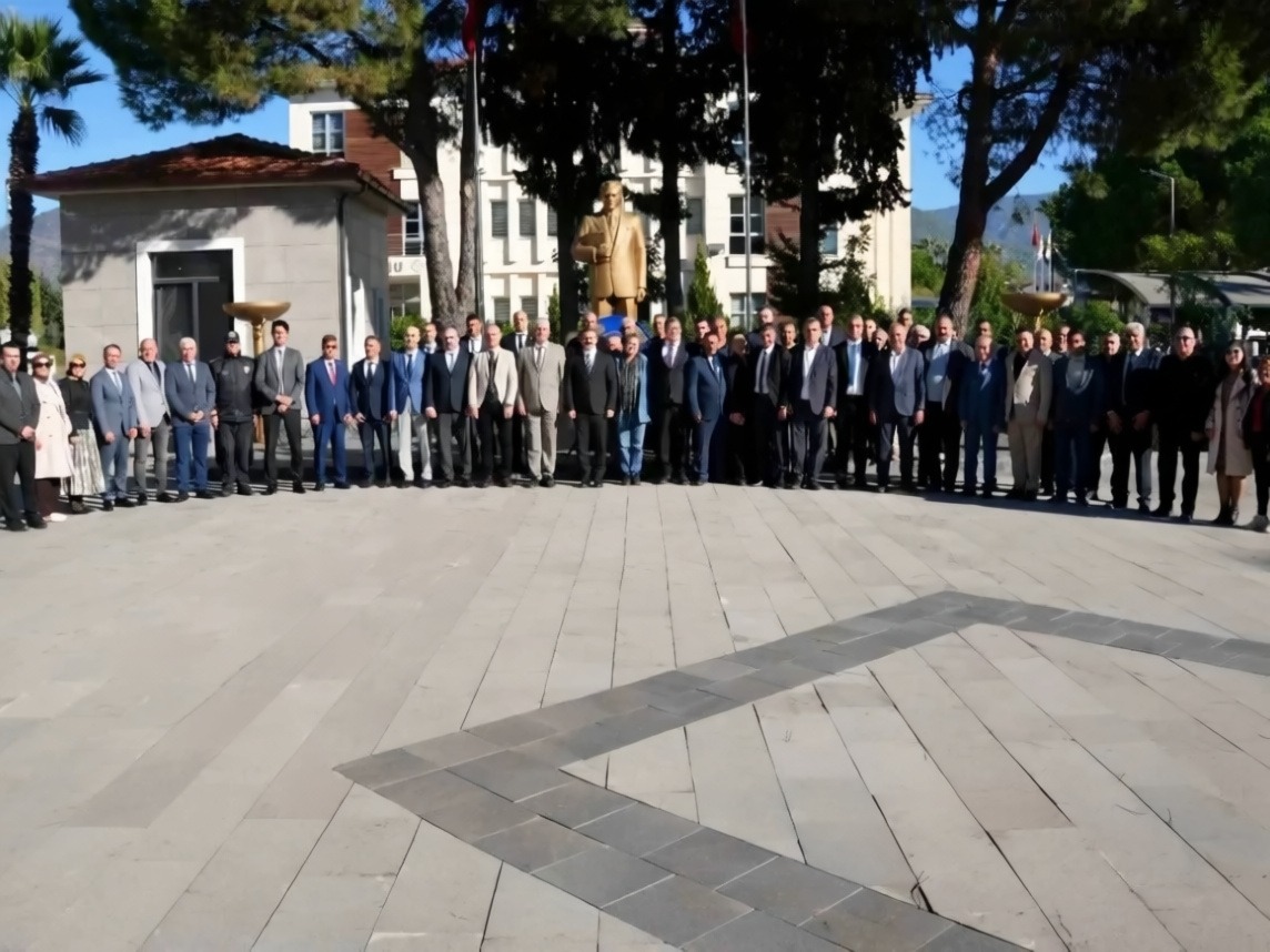 Köyceğiz'de 19 Ekim Muhtarlar Günü törenle kutlandı