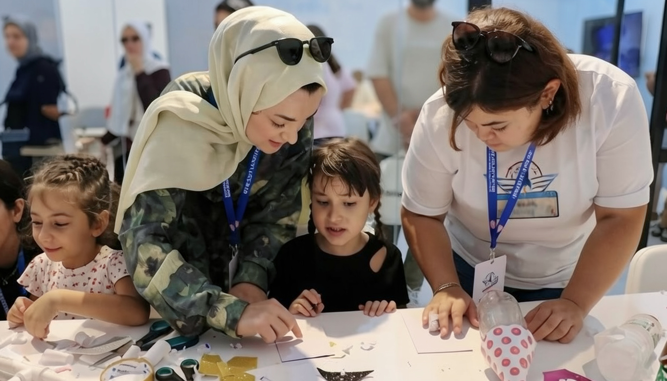 TEKNOFEST Mavi Vatan'da çocuklar su roketi atölyesine katıldı