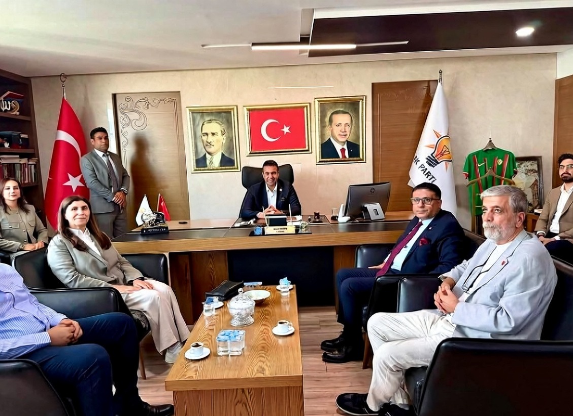 CHP Diyarbakır İl Başkanı Sertaç Eke AK Parti İl Başkanlığını ziyaret etti