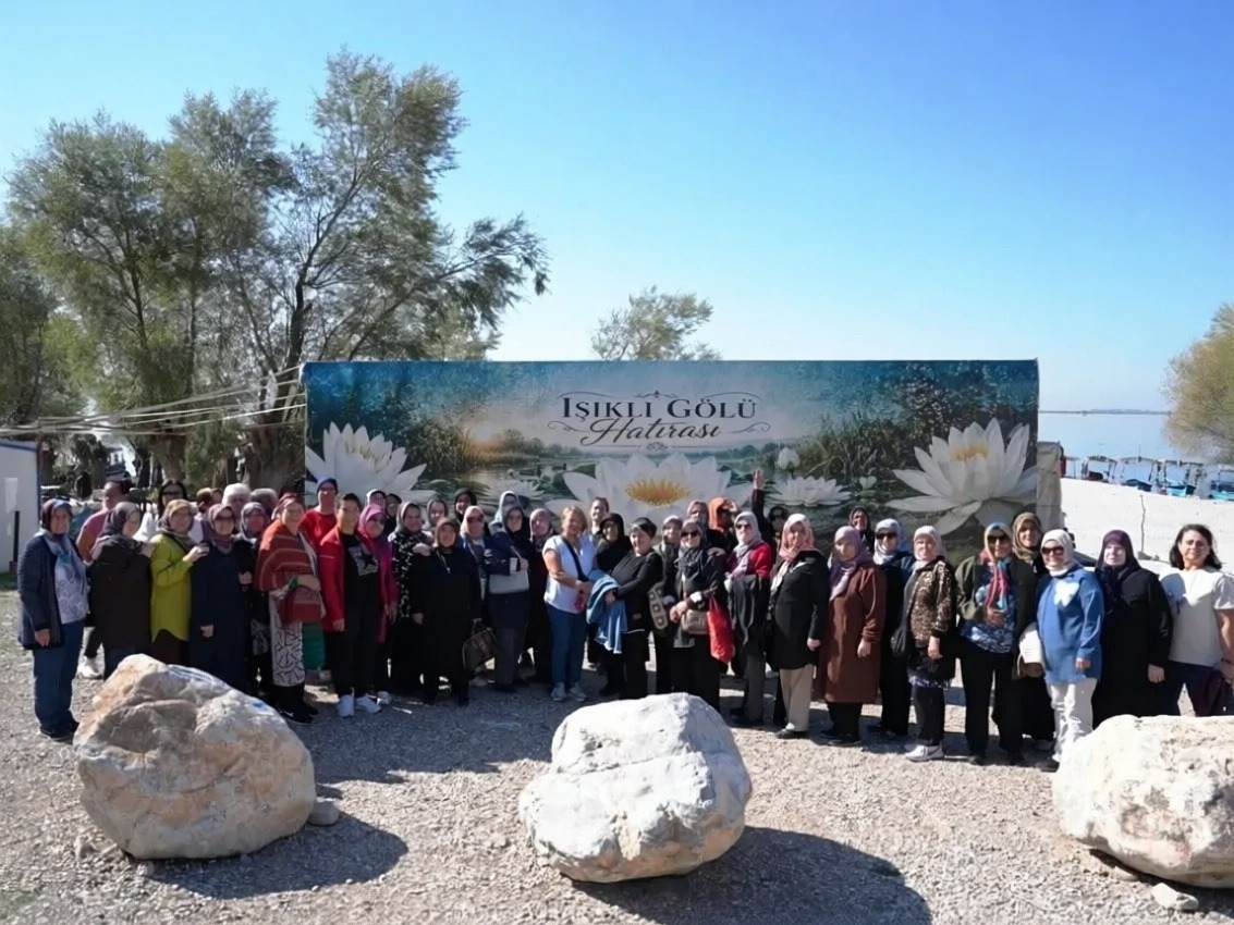 Denizli Büyükşehir Belediyesi gazi yakınları için Çivril gezisi düzenledi