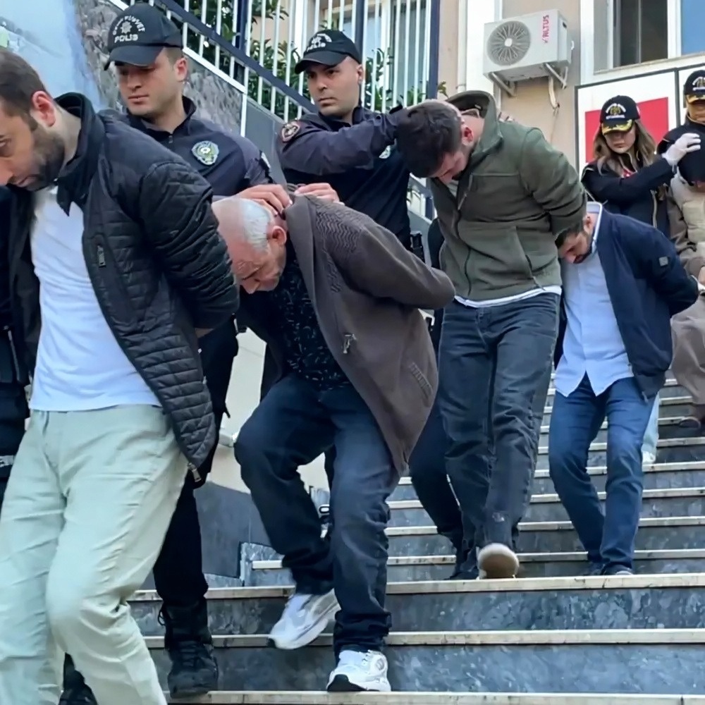Kuyumcukent'teki 64 kilogramlık altın operasyonunda 28 şüpheli adliyeye sevk edildi
