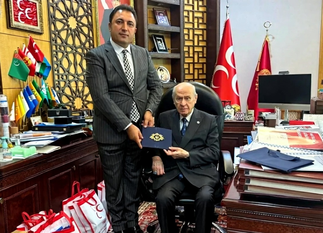 Kuluncak Belediye Başkanı Erhan Cengiz MHP Genel Merkezi'ni ziyaret etti