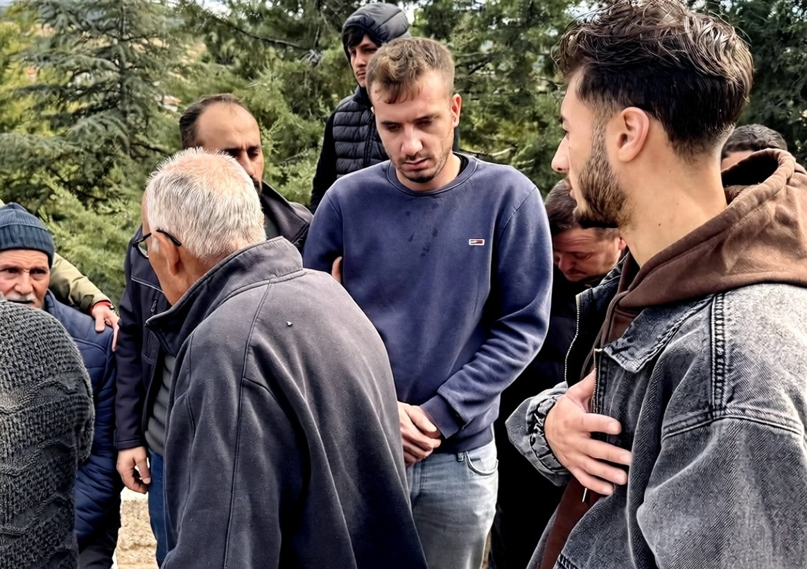 Soma'daki maden ocağında meydana gelen göçükte 5 işçi hayatını kaybetti