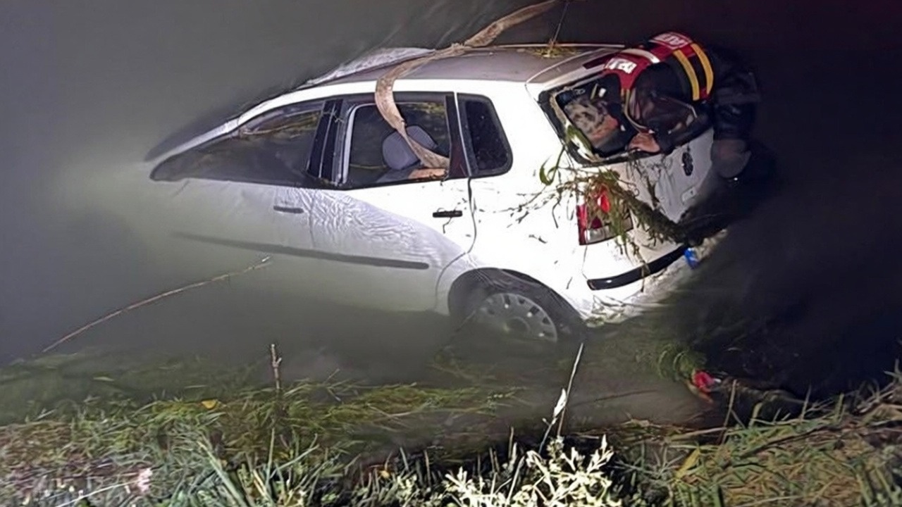 Tokat'ta sulama kanalına devrilen otomobilde 2 kişi öldü