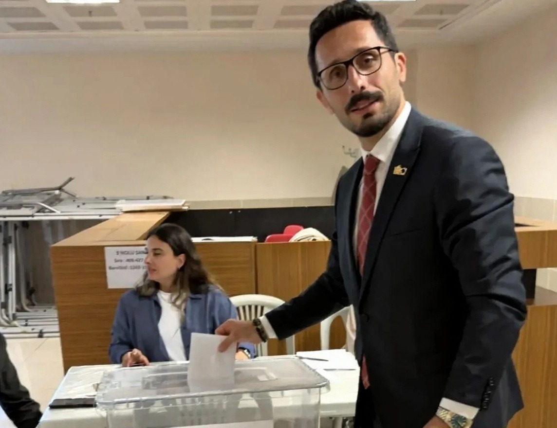 Samsun Barosu başkanlığı seçimini yeniden sayım sonrası Suat Güveli kazandı