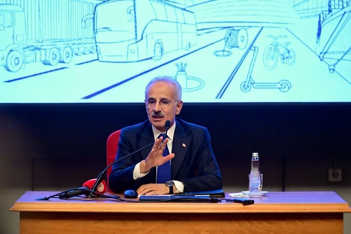 Bakan Uraloğlu kaymakam adaylarına ulaşım ve altyapı hedeflerini sundu