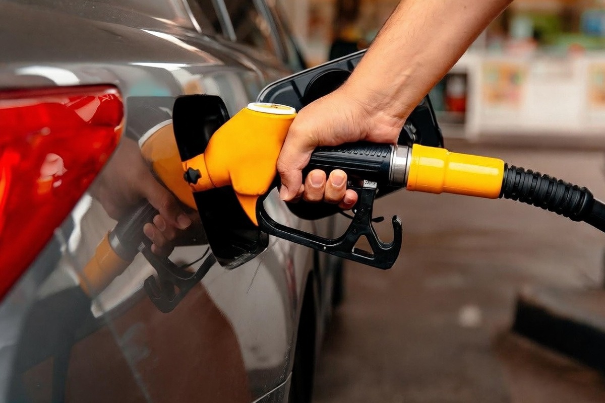 Motorin fiyatlarında 6 Ekim'de 4 lira 95 kuruşluk indirim bekleniyor
