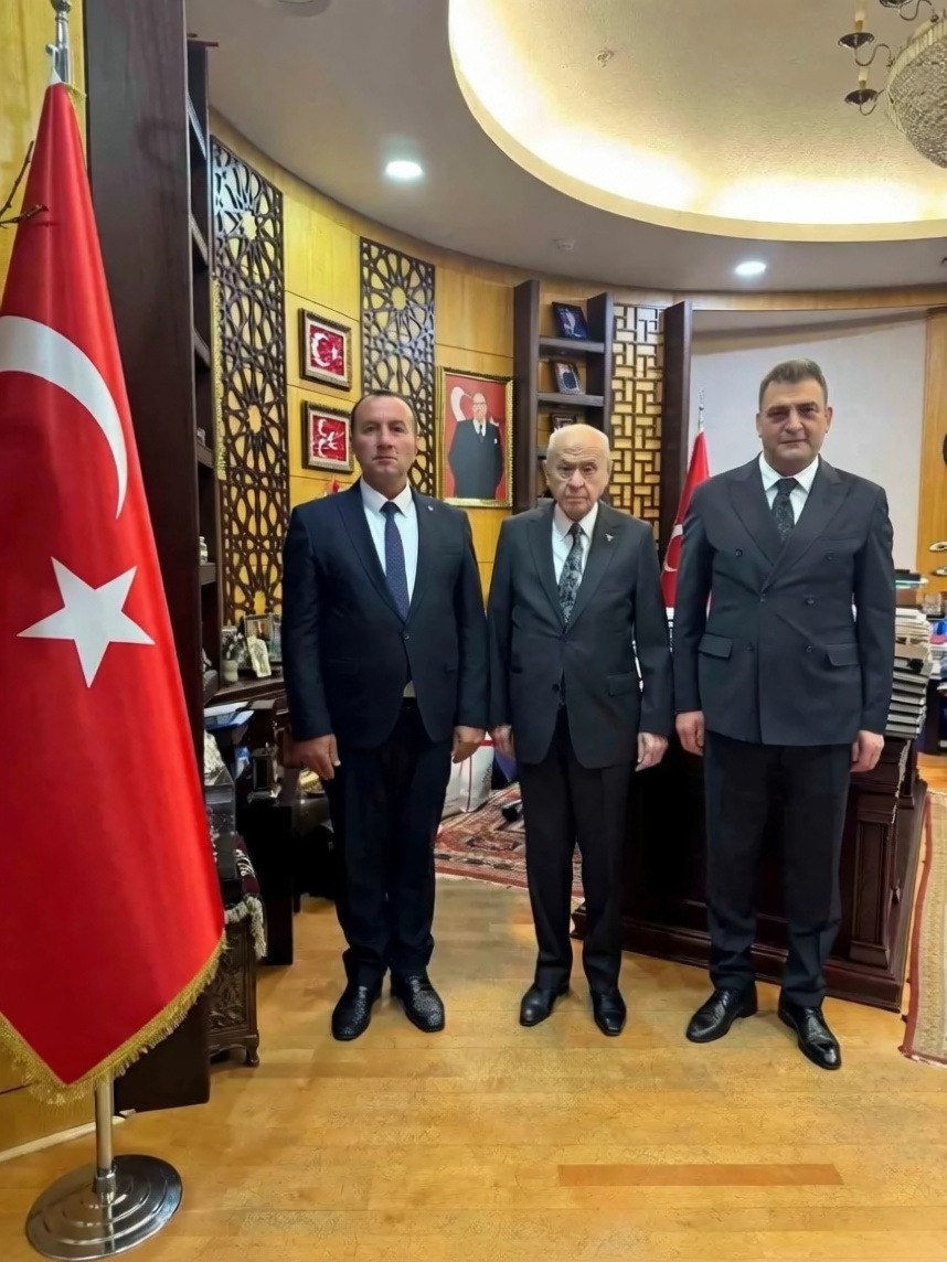 MHP Bursa İl Kongresi'nde Mehmet Emin Özcanbaz tek aday olarak yarışacak