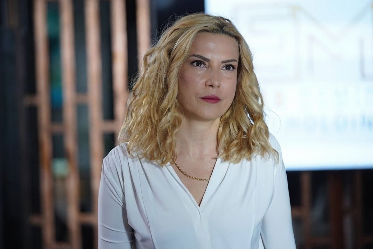 Oyuncu Şebnem Dönmez sosyal medya akımı için dans videosu paylaştı