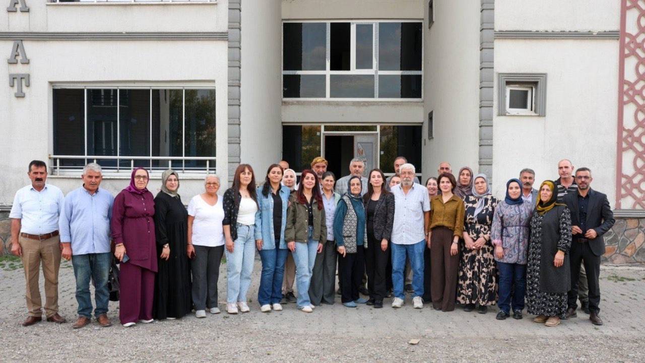 Hatimoğulları 30 yıl sonra tahliye edilen dört kişiyi ziyaret etti