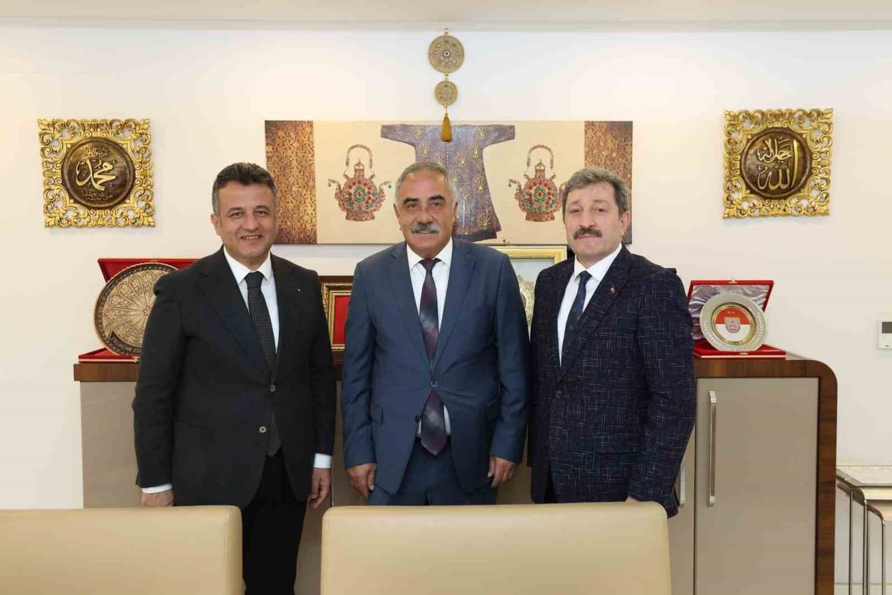 Samsun'da Vali ve Belediye Başkanı esnafın geleceğini görüştü