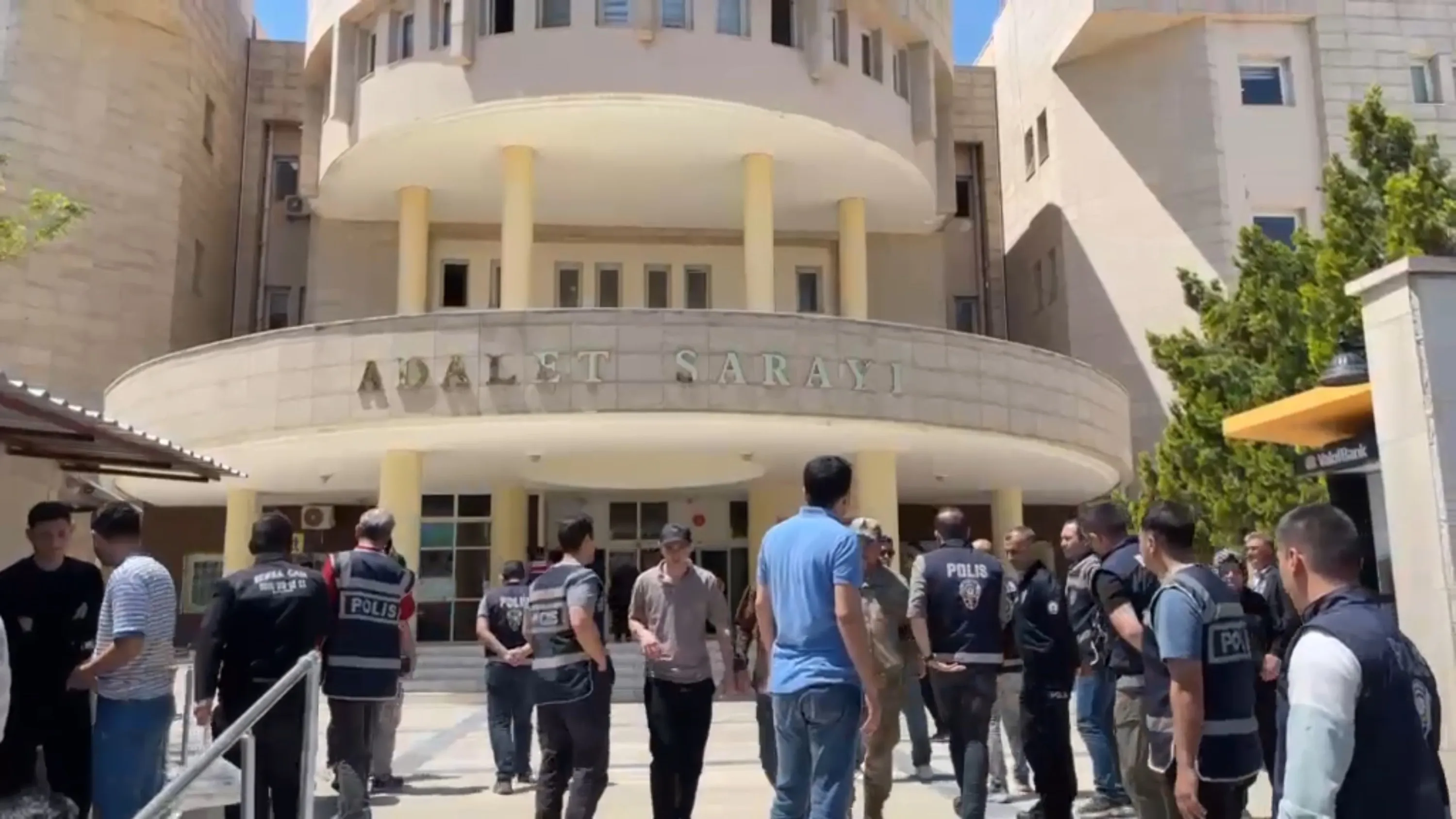 Şanlıurfa'da öğretmenin öldüğü kavgada 3 şüpheli tutuklandı