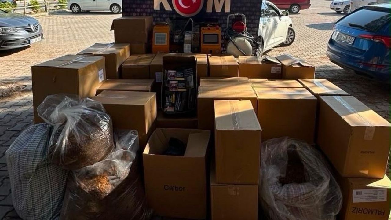 Kayseri'de düzenlenen operasyonda 270 bin makaron ve 327 kilo tütün bulundu