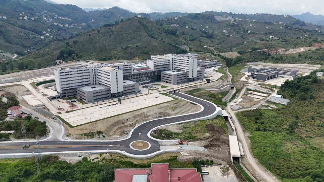 Ordu Şehir Hastanesi otopark kapasitesi 4 bin araca çıkarılıyor