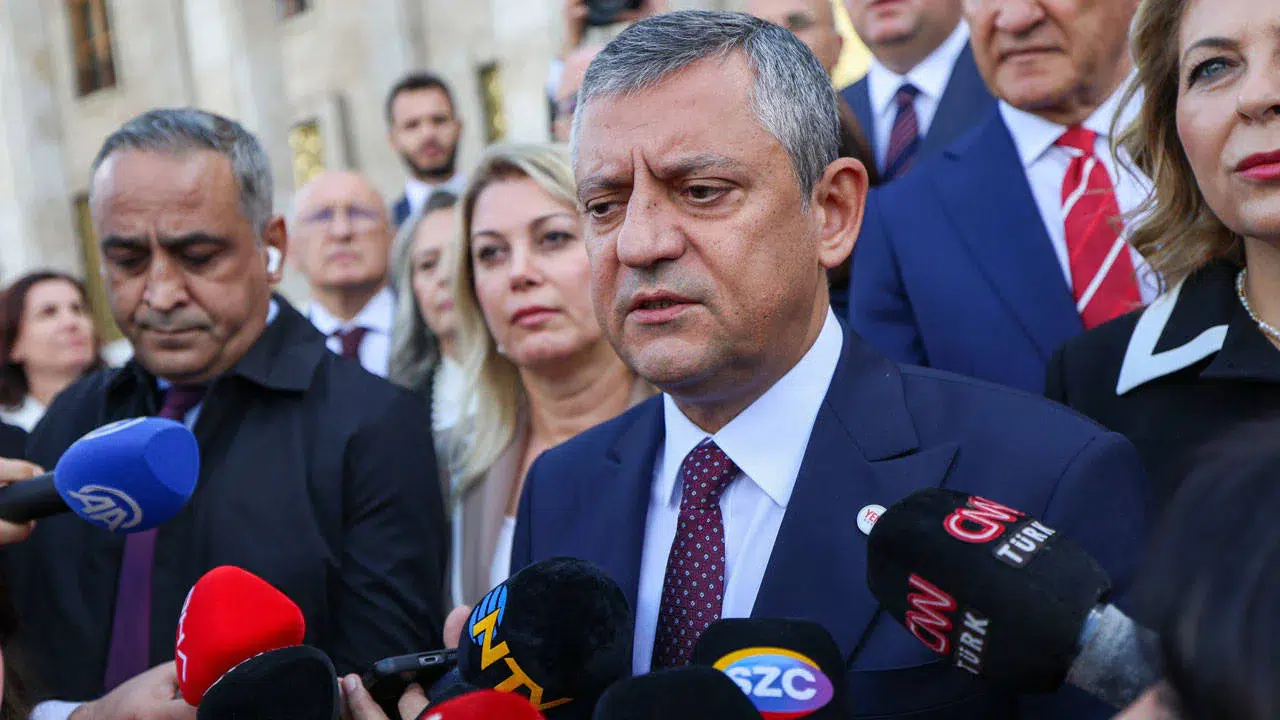 Özgür Özel'den fon skandalı üzerinden Erdoğan'a istifa veya seçim çağrısı