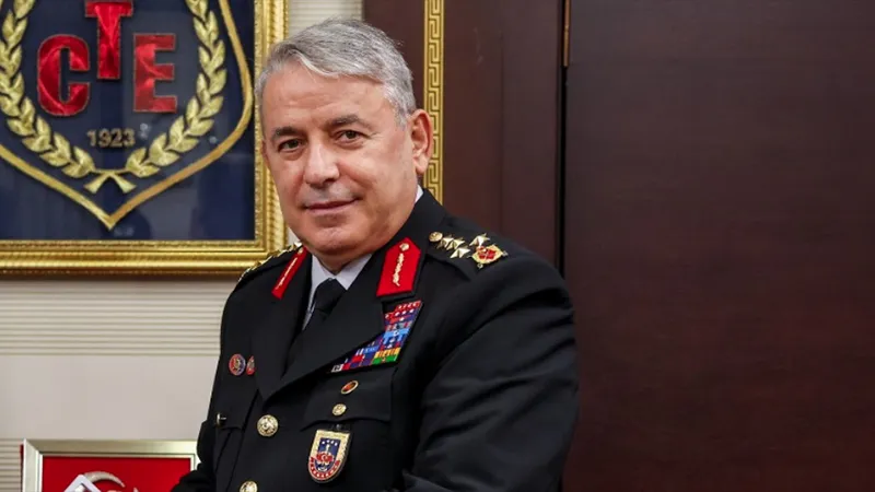 Orgeneral Hüseyin Kurtoğlu 41 yıllık görev süresinin ardından emekli oldu