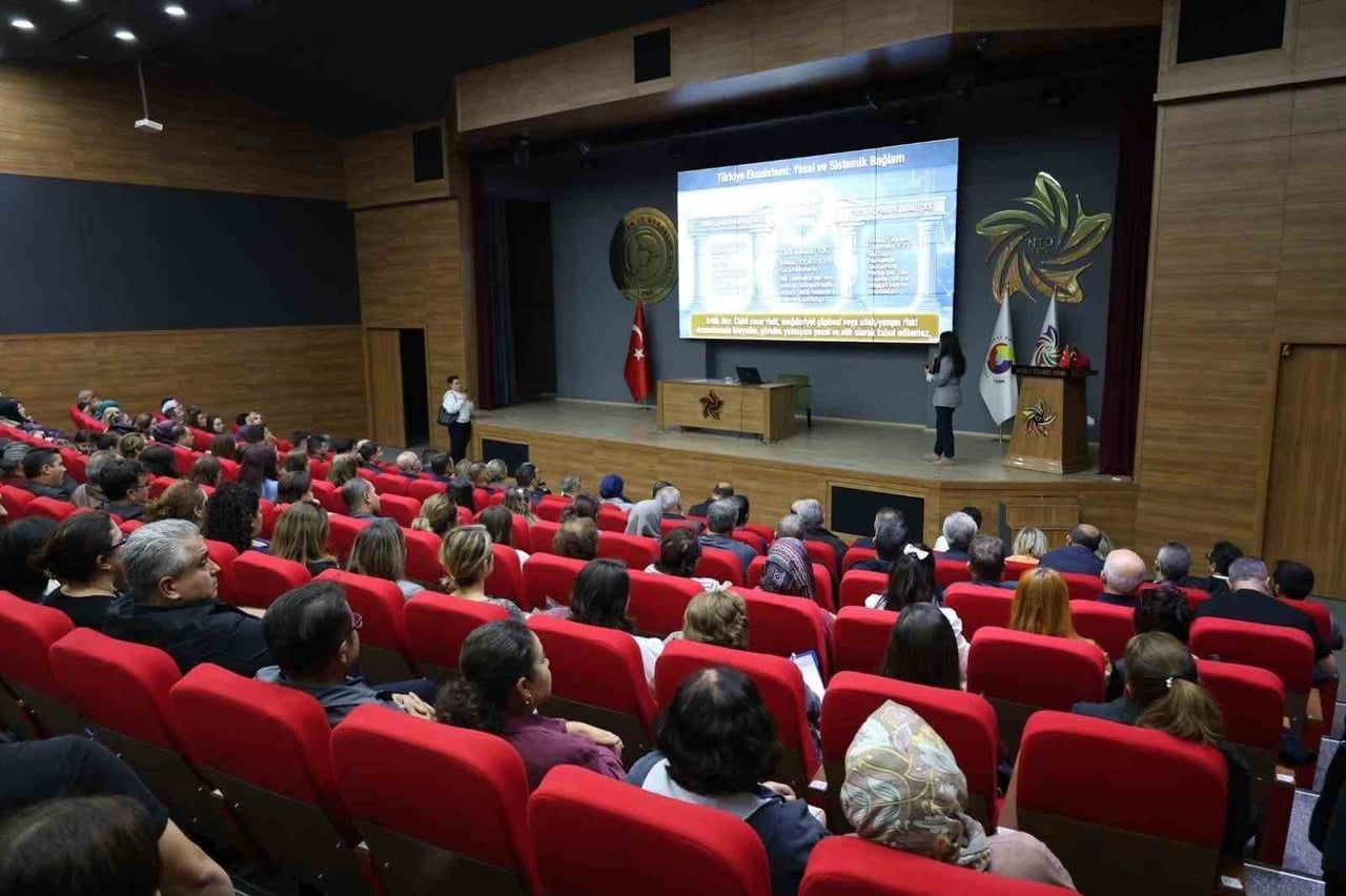 Nazilli'de eğitimcilere okul güvenliği ve iş sağlığı eğitimi verildi